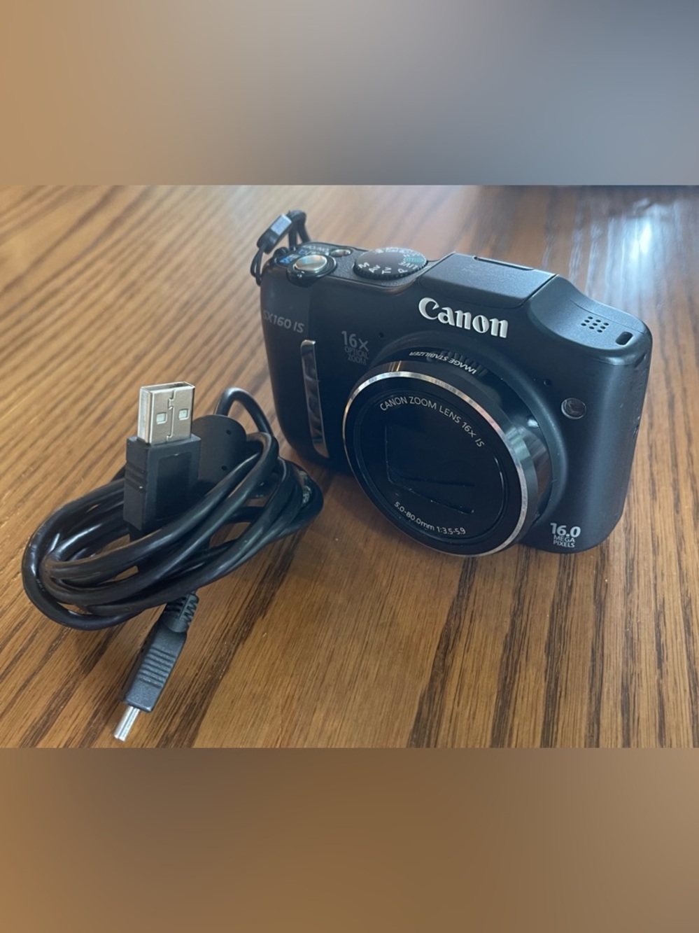 Canon Compact Digital Camera in Black with Carry Case - Picture 9 of 15